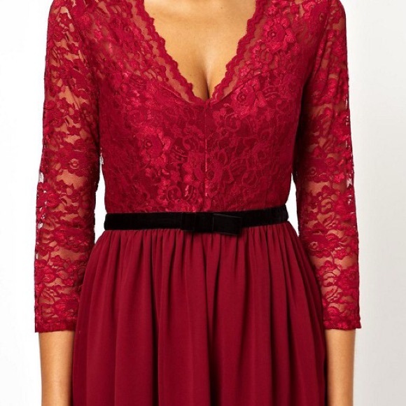 ASOS V-Neck Lace Scallop Skater Dress Never Worn holiday season - Picture 2 of 7